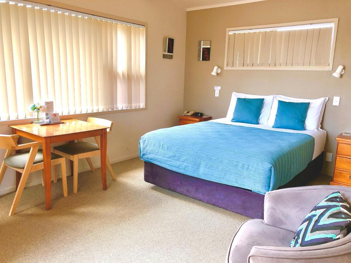 Aquarius Motel Ohope Bagian luar foto