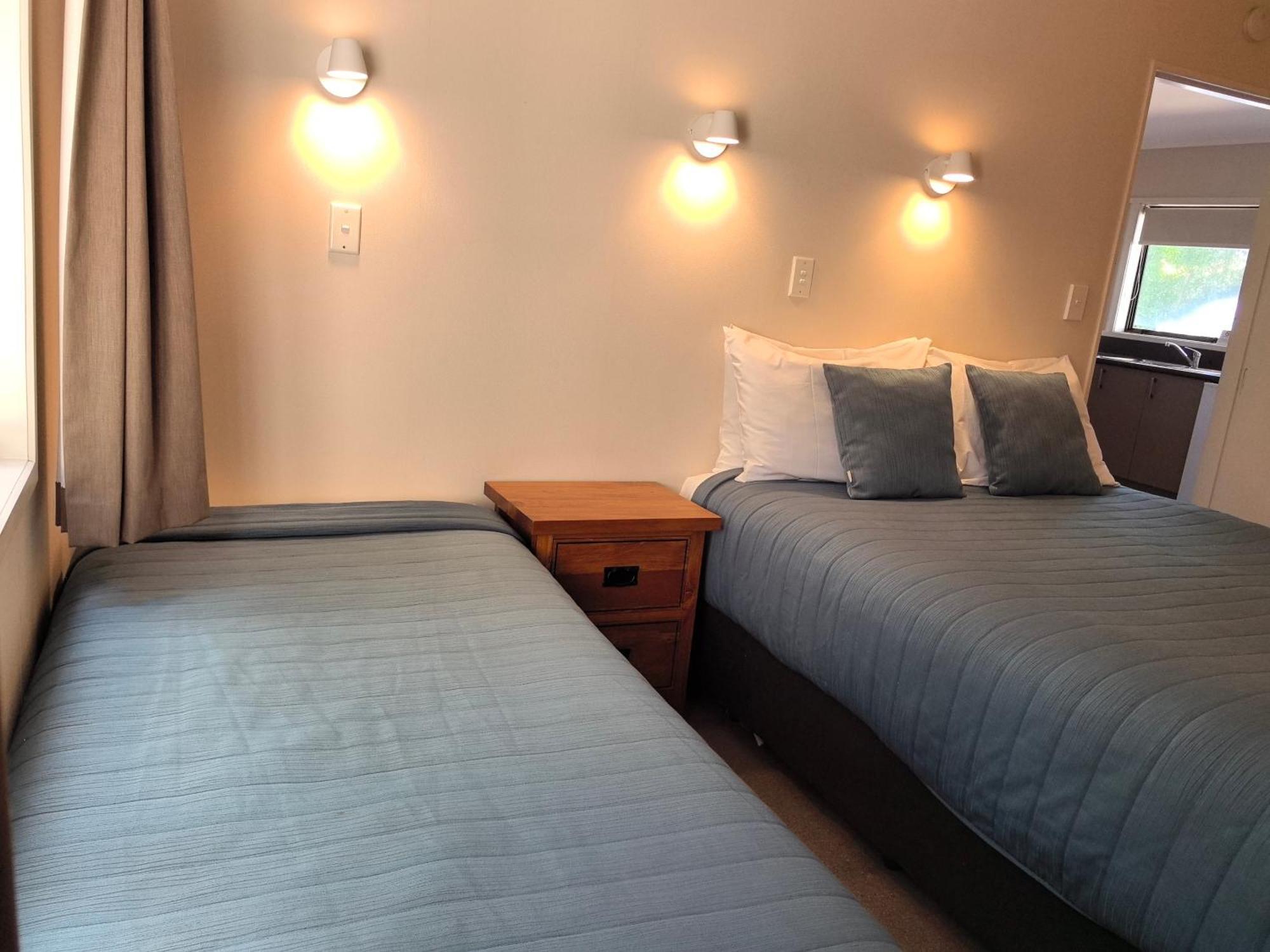 Aquarius Motel Ohope Bagian luar foto